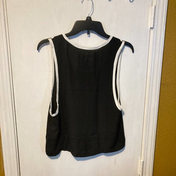 Filles a Papa FAP women's size II (medium) TOO COOL FOR SCHOOL wide arm tank top - Picture 3 of 5